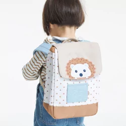 Backpack with hedgehog