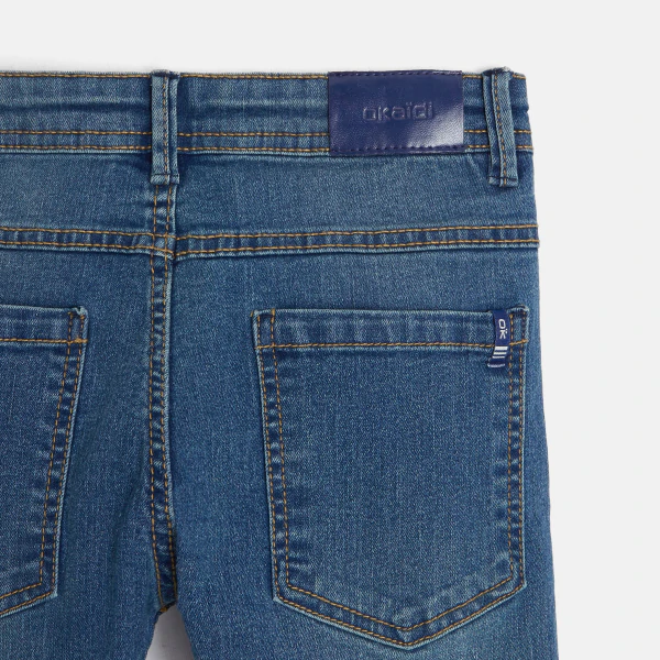 Hyper-stretch regular fit jeans.