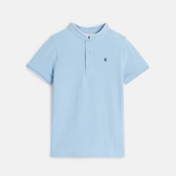 Boy's blue Mandarin collar short-sleeve polo shirt.