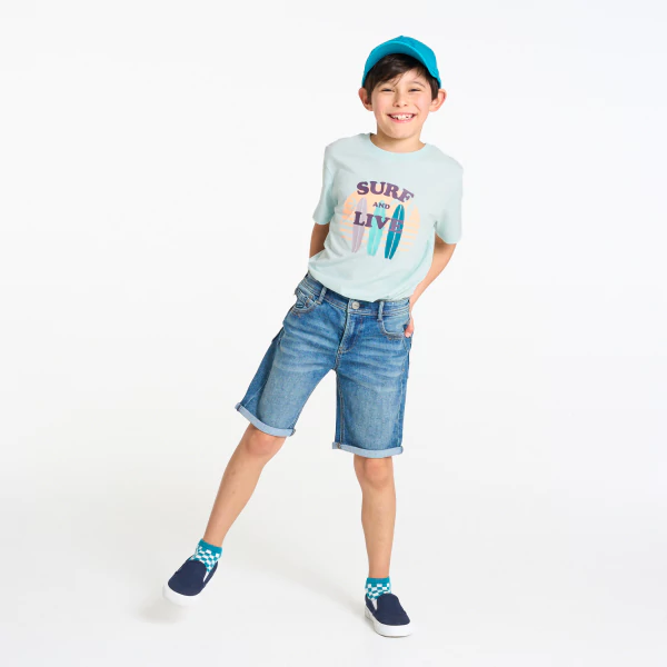 Boy's blue short-sleeve T-shirt with surf design