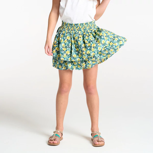 Girl's short green ruffled floral motif skirt